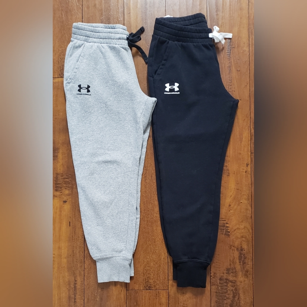 SOLD- Womens Under Armour Joggers